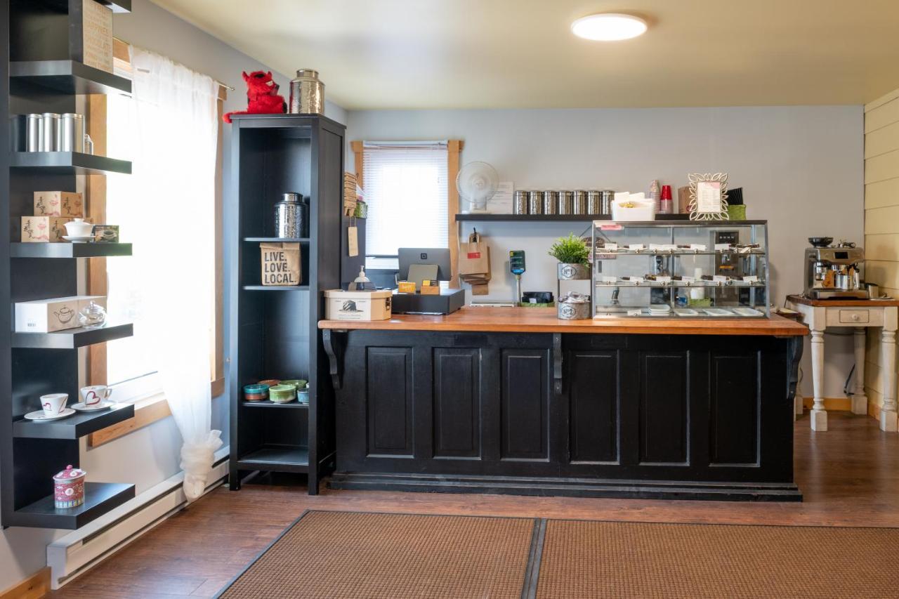 St. Peter's Pepperell Place Inn Inc. מראה חיצוני תמונה