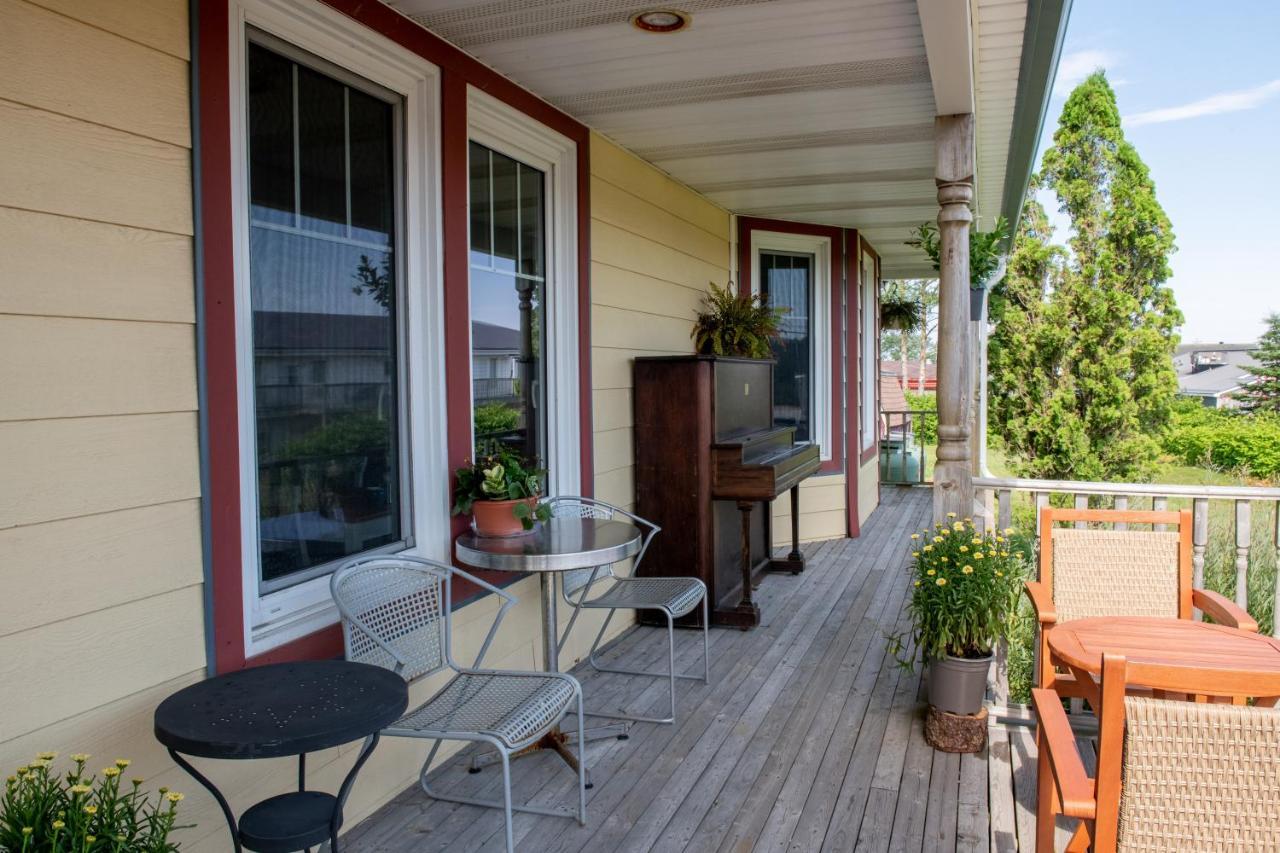 St. Peter's Pepperell Place Inn Inc. מראה חיצוני תמונה
