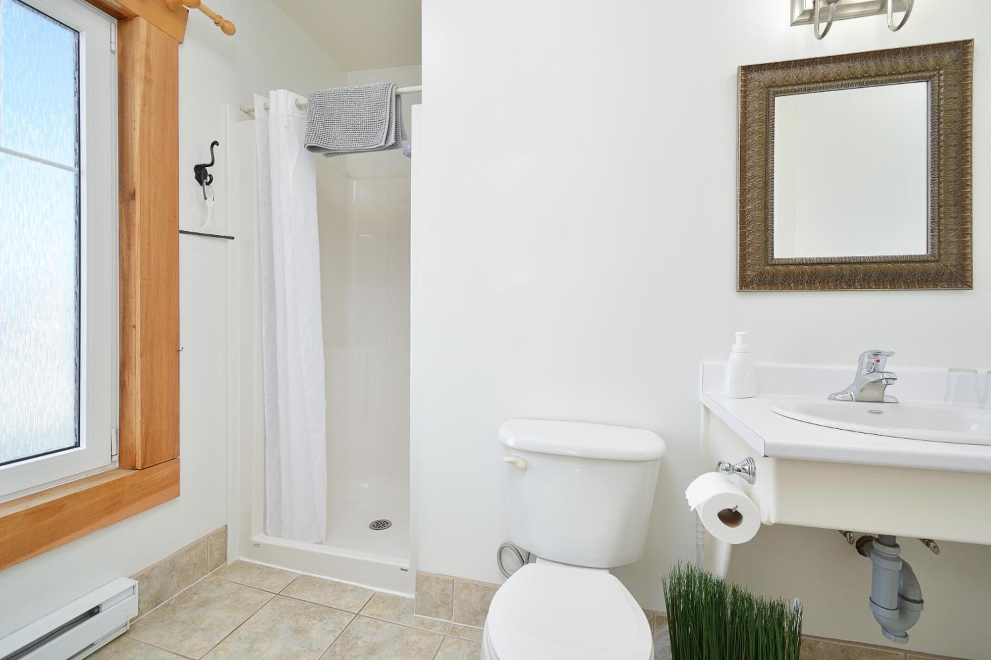 St. Peter's Pepperell Place Inn Inc. מראה חיצוני תמונה