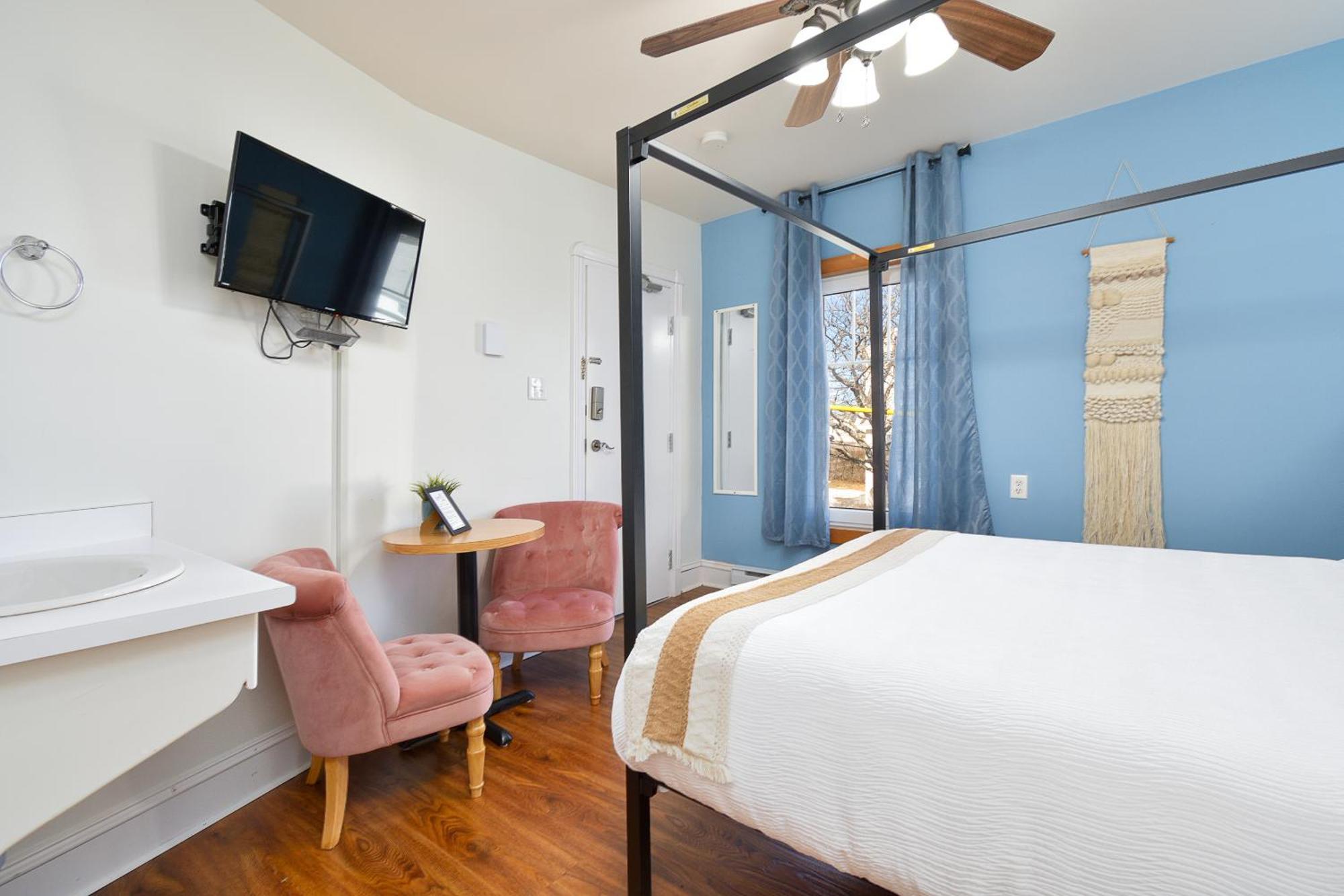 St. Peter's Pepperell Place Inn Inc. מראה חיצוני תמונה